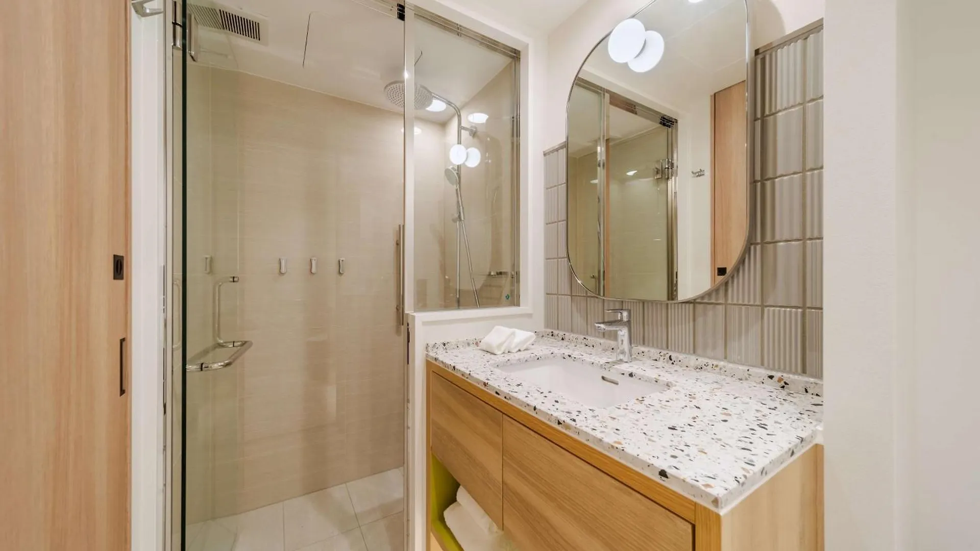 Hilton Garden Inn Kyoto Shijo Karasuma 酒店